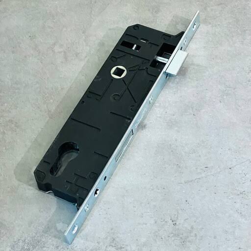 قفل سوییچی upvc